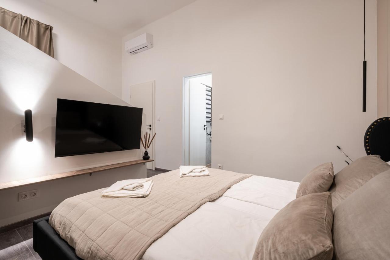 Kl31 - Urban Escape - Prime Location - Klauzal Square By Bqa Apartment Budapest Exterior photo